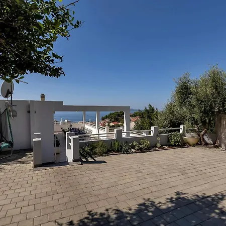 Grande Horizon Villa