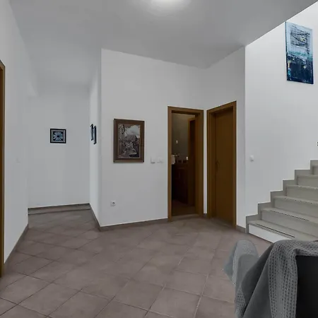 Grande Horizon Villa