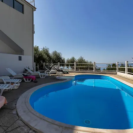 Grande Horizon Villa *