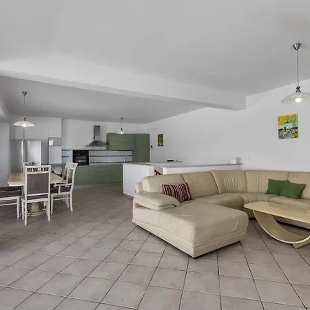 Grande Horizon * Makarska